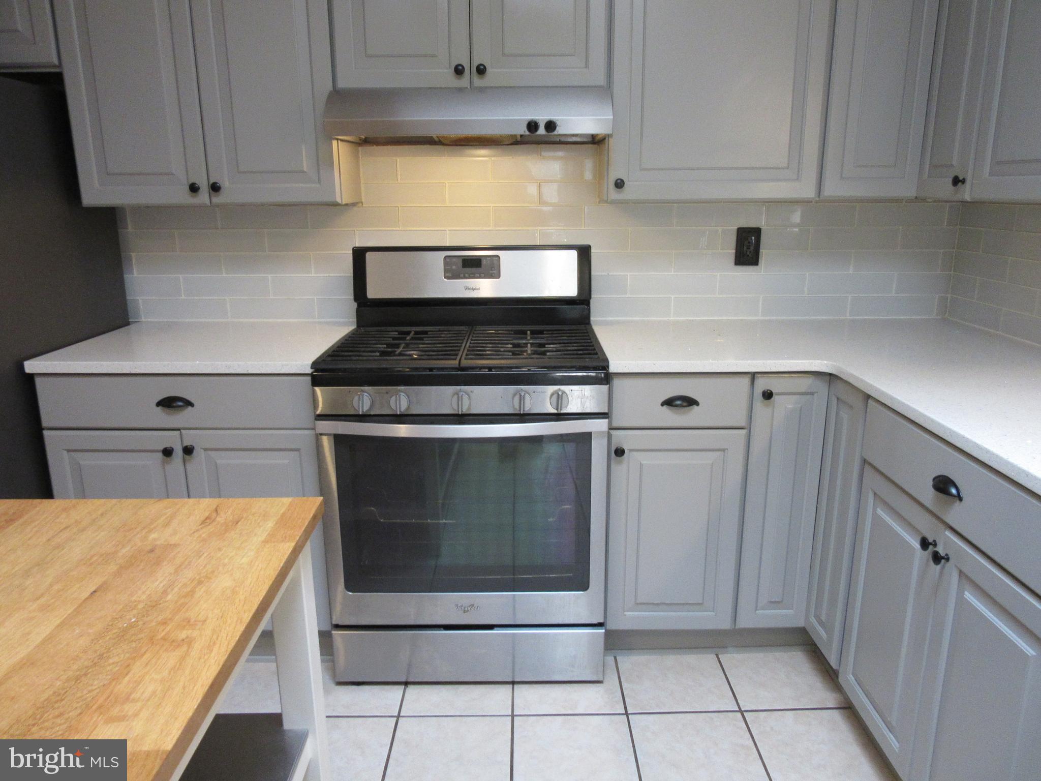 12 Pin Oak Trail Medford, NJ 08055 - Photo 5 of 43