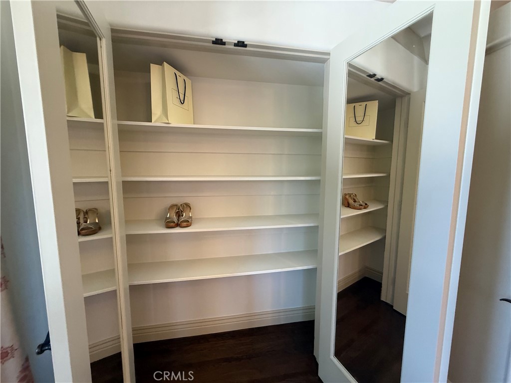 2110 Homet Road San Marino, CA 91108 - Photo 13 of 29 Master Closet