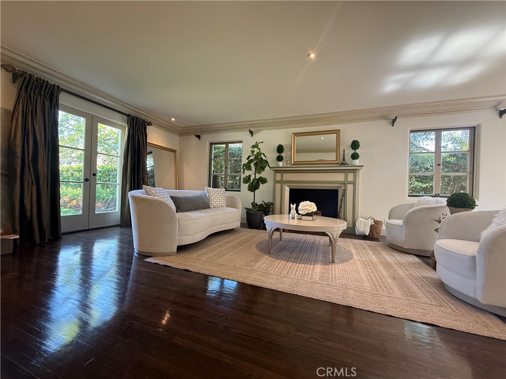 2110 Homet Road San Marino, CA 91108 - Photo 4 of 29 Living room