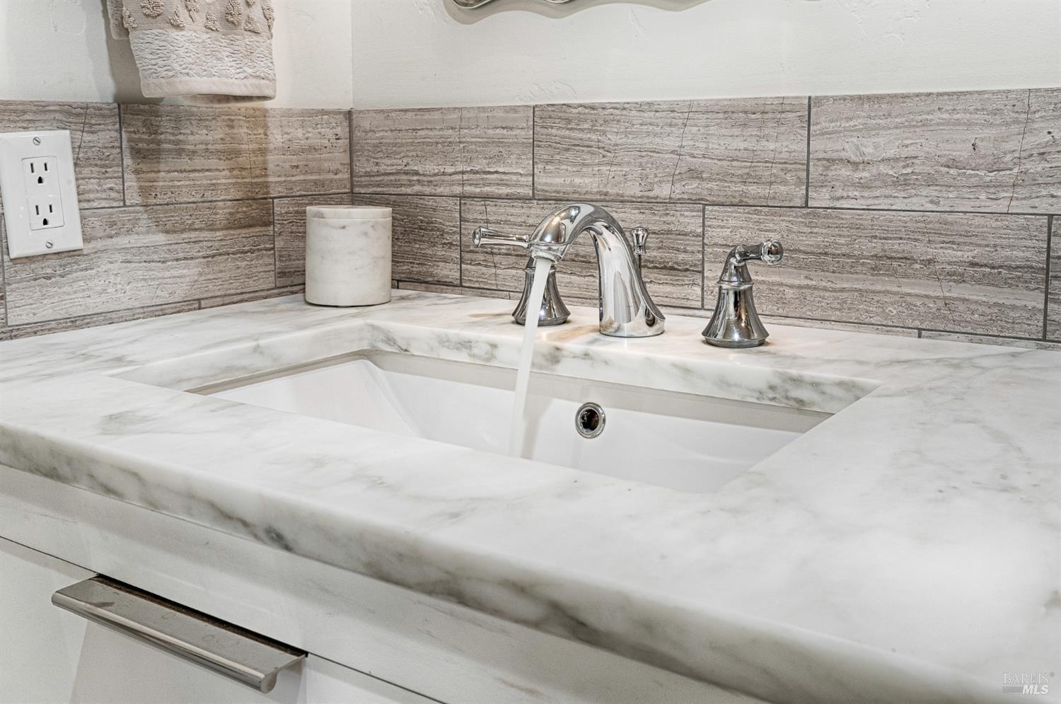 334 Miramonte Way Santa Rosa, CA 95409 - Photo 28 of 46 a close view of sink