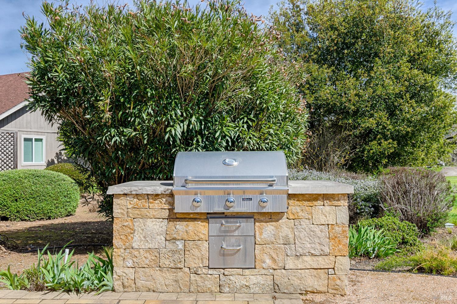 334 Miramonte Way Santa Rosa, CA 95409 - Photo 35 of 46 a top view of a house with a yard