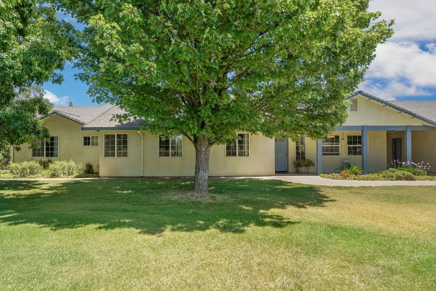 11220 North Golfview Road Lodi, CA 95240 - Photo 3 of 73