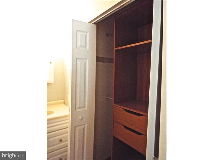 389 Hillside Road Ridley Park, PA 19078 - Photo 14 of 25 Walk-in Closet