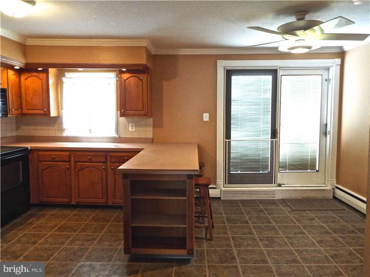 389 Hillside Road Ridley Park, PA 19078 - Photo 5 of 25