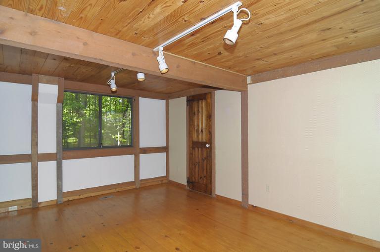 14007 Overton Lane Silver Spring, MD 20904 - Photo 2 of 25 Dining Room