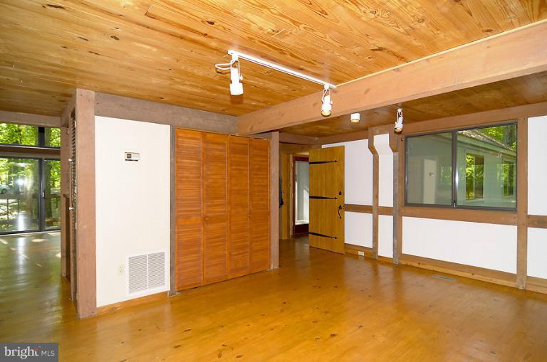 14007 Overton Lane Silver Spring, MD 20904 - Photo 13 of 25 Dining Room