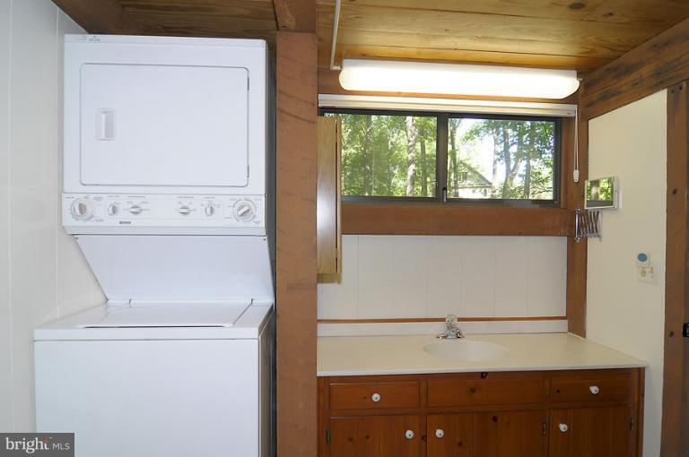 14007 Overton Lane Silver Spring, MD 20904 - Photo 16 of 25 Bathroom #1 / Laundry