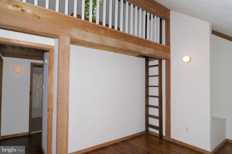 14007 Overton Lane Silver Spring, MD 20904 - Photo 19 of 25 Bedroom #5