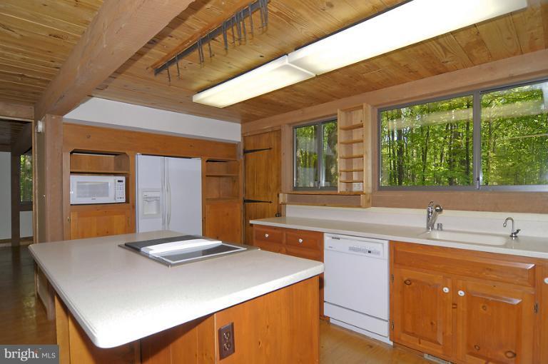 14007 Overton Lane Silver Spring, MD 20904 - Photo 23 of 25 Kitchen