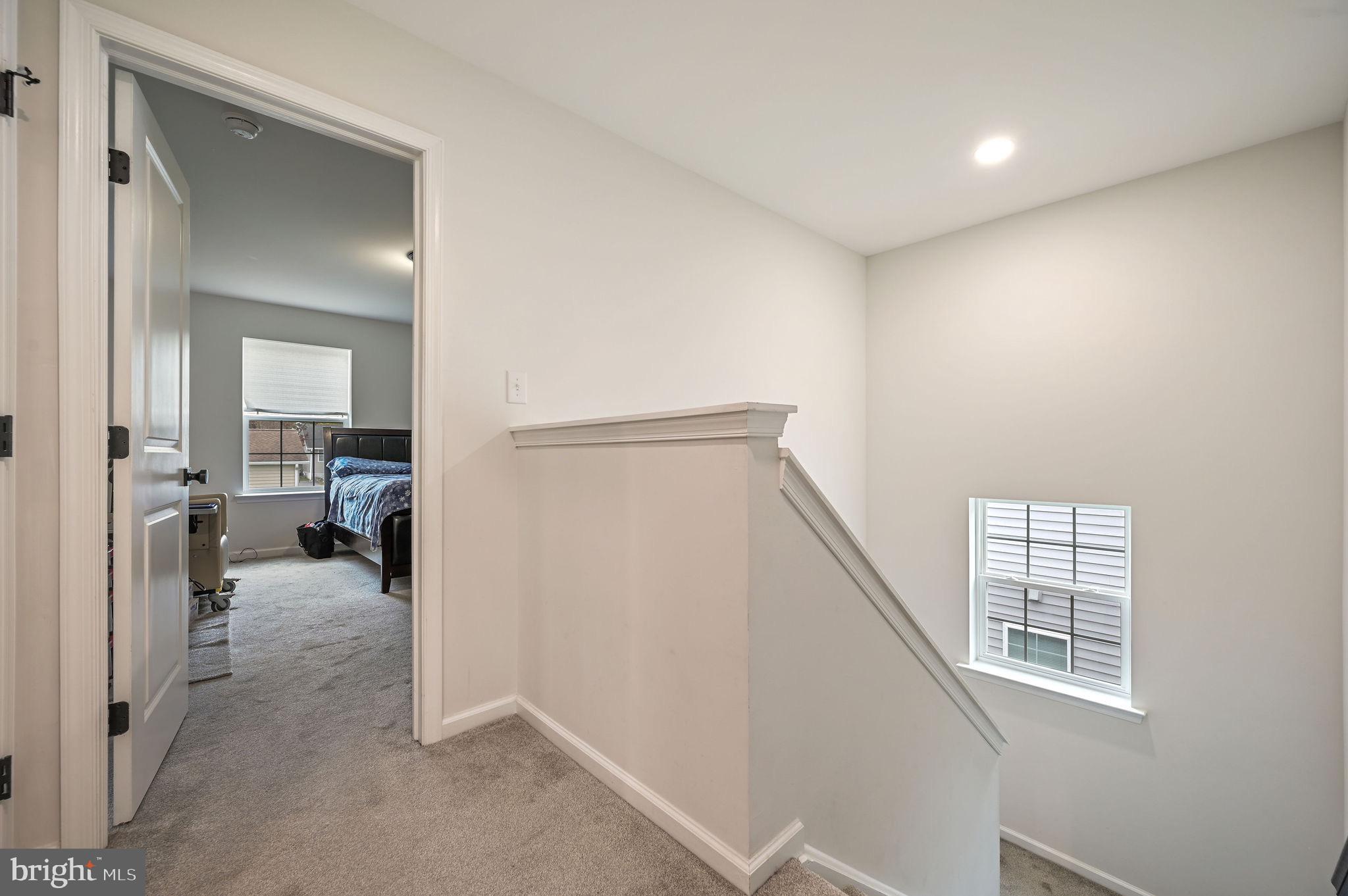 25 Mifflin Avenue New Castle, DE 19720 - Photo 21 of 23 Bright and inviting upstairs landing space.