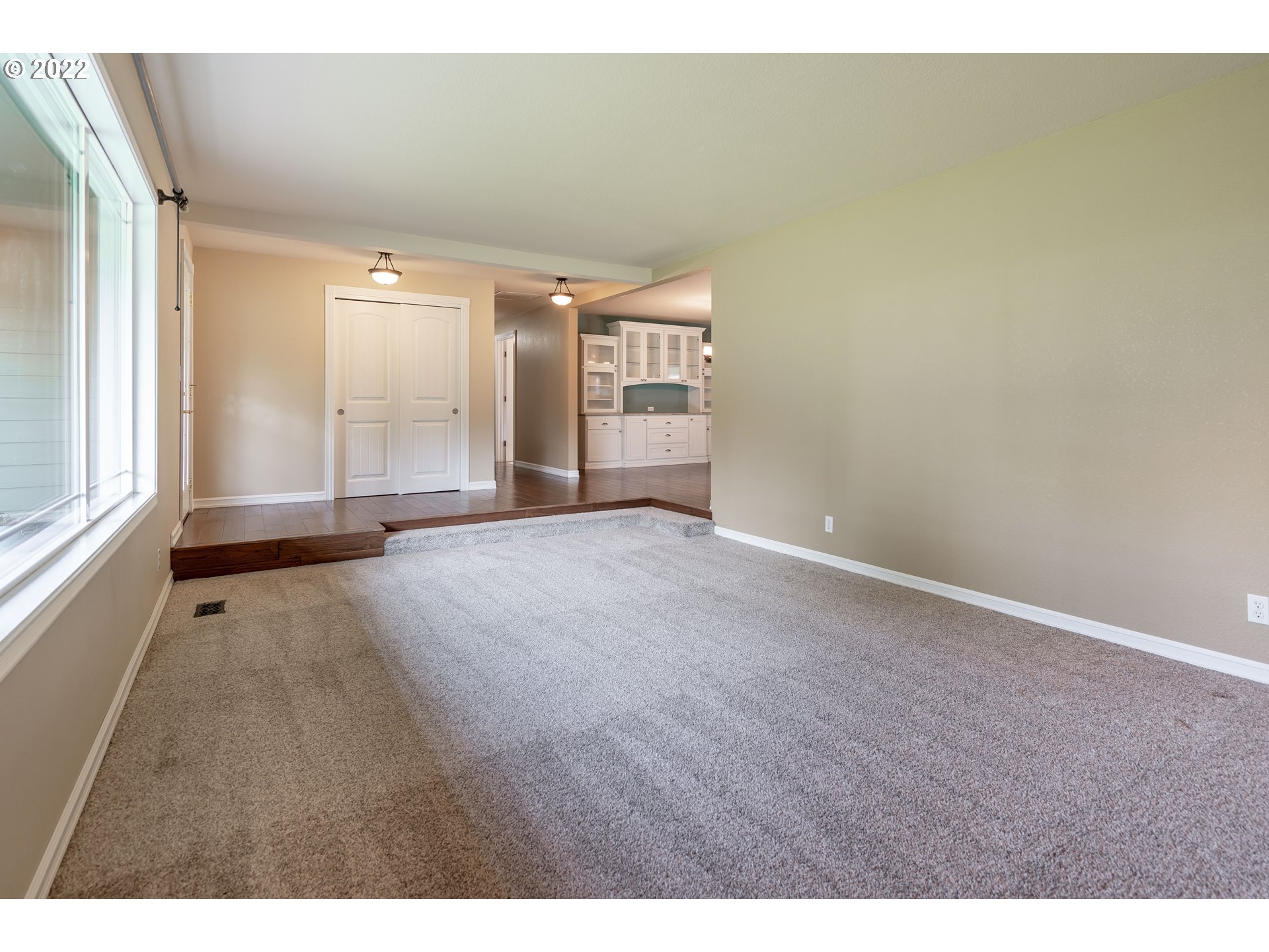 87817 Cedar Flat Road Springfield, OR 97478 - Photo 11 of 32 a view of an empty room and window