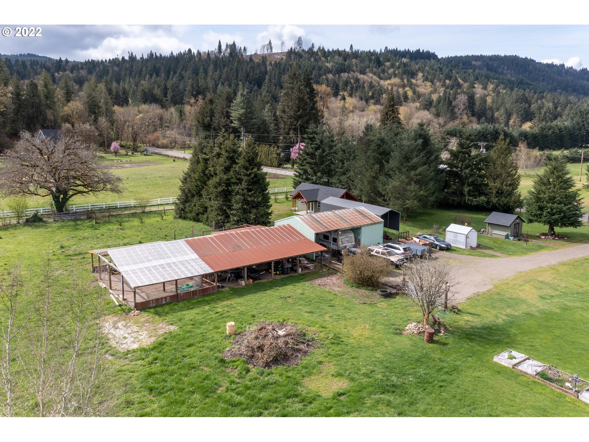 87817 Cedar Flat Road Springfield, OR 97478 - Photo 25 of 32 a view of a garden with an outdoor space