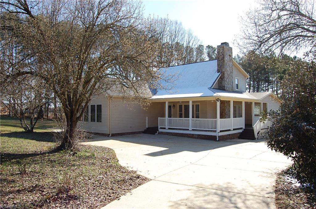 6628 Alley Road Summerfield, NC 27358 - Photo 2 of 20 Gallery Image 2