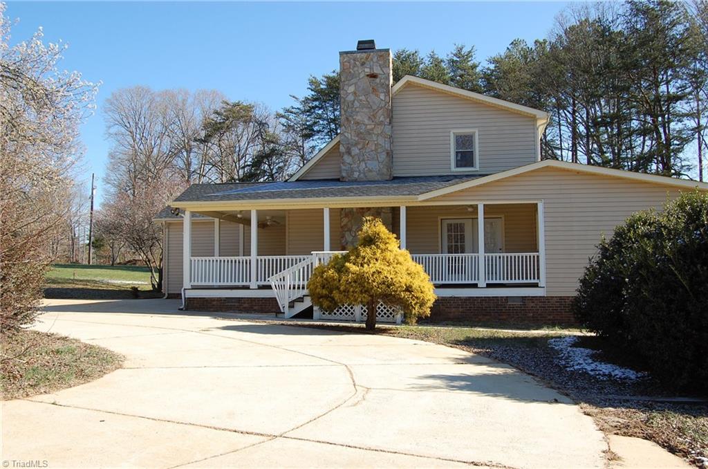 6628 Alley Road Summerfield, NC 27358 - Photo 3 of 20 Gallery Image 3