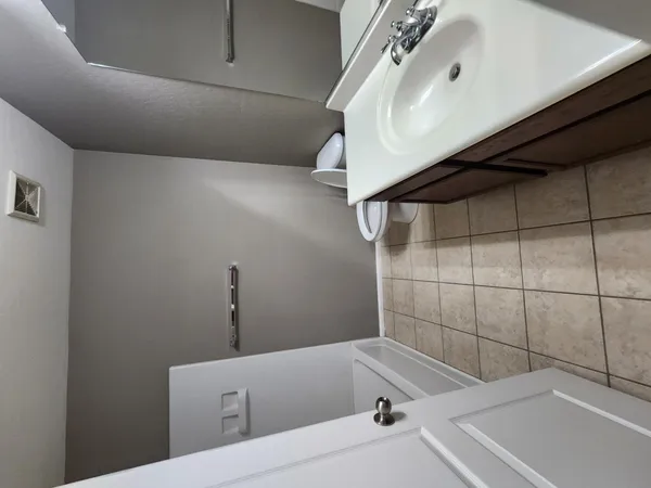 $1,950 | 28912 North Coal Avenue, San Tan Valley, AZ 85143