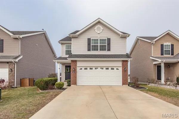 $375,000 | 3312 Charlestowne Crossing Drive, St. Charles, MO 63301