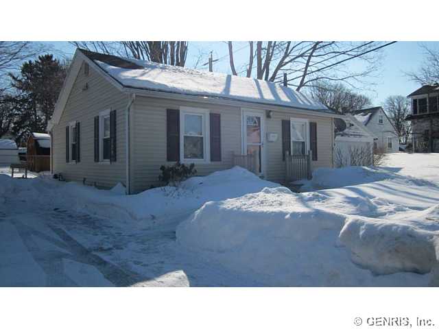 129 Brayton Road Greece, NY 14616 - Photo 1 of 1 Exterior Front
