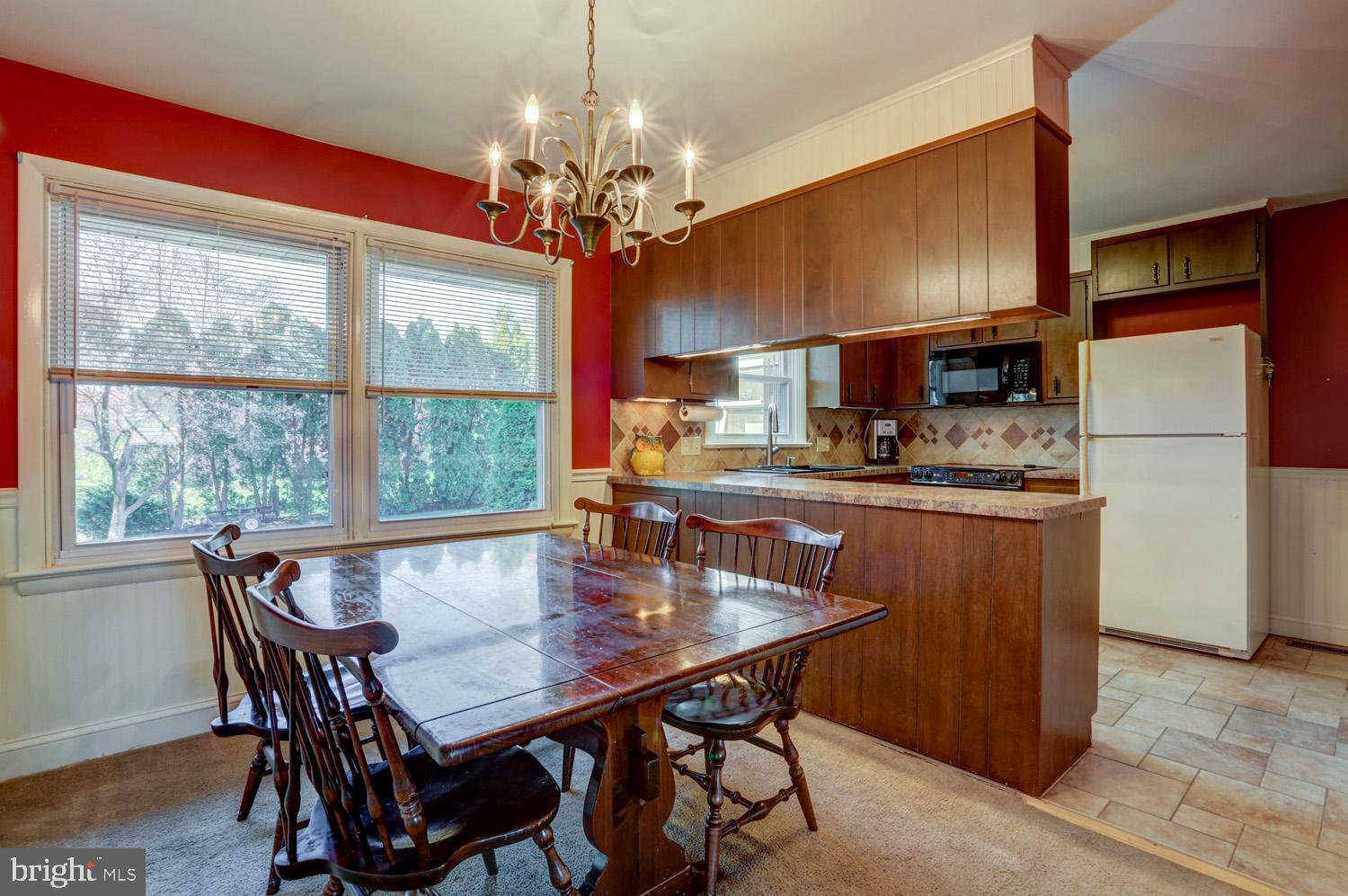 817 Eden Road Lancaster, PA 17601 - Photo 11 of 46