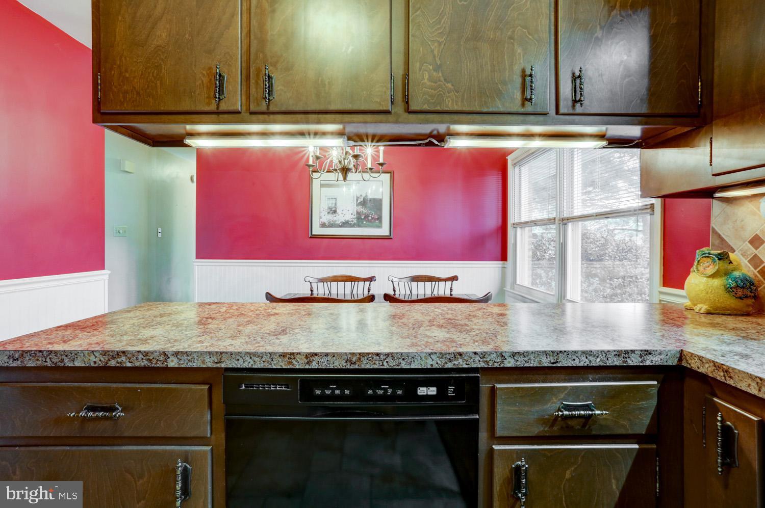 817 Eden Road Lancaster, PA 17601 - Photo 6 of 46