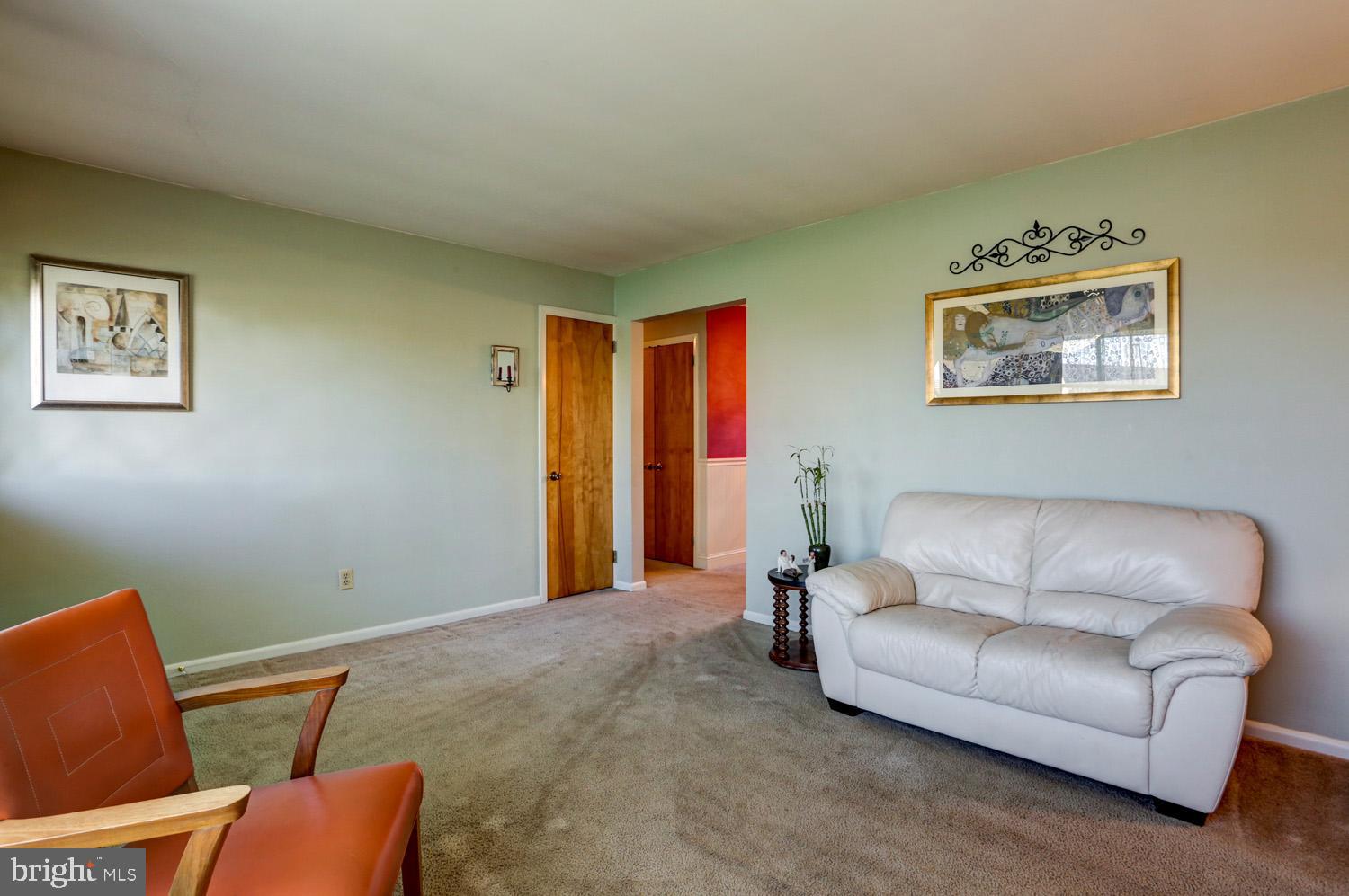 817 Eden Road Lancaster, PA 17601 - Photo 10 of 46