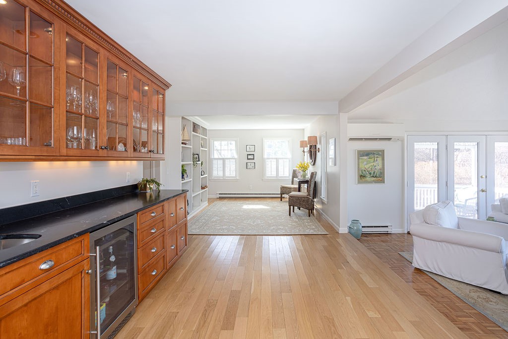 8 Key Court Newport, RI 02840 - Photo 14 of 49