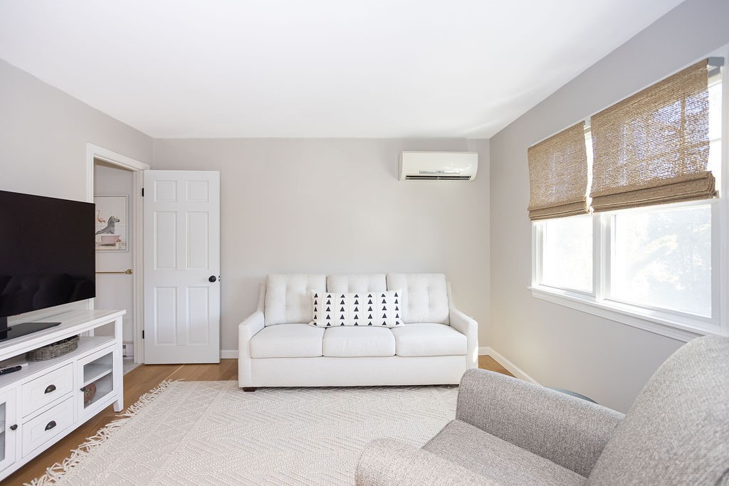 8 Key Court Newport, RI 02840 - Photo 17 of 49