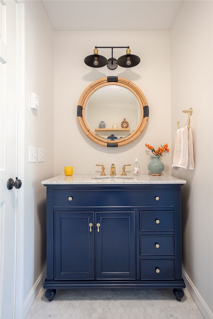 8 Key Court Newport, RI 02840 - Photo 19 of 49