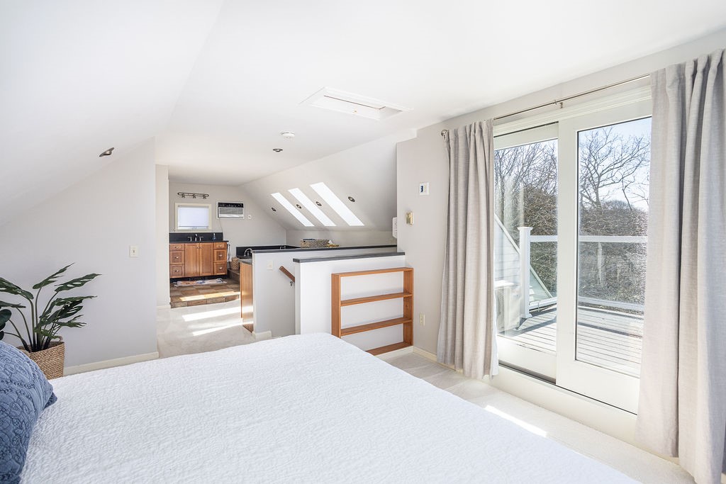 8 Key Court Newport, RI 02840 - Photo 40 of 49