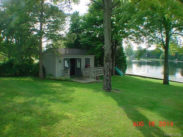 9175 Evee Road Clarkston, MI 48348 - Photo 9 of 19 DSC01849 - Copy.jpg