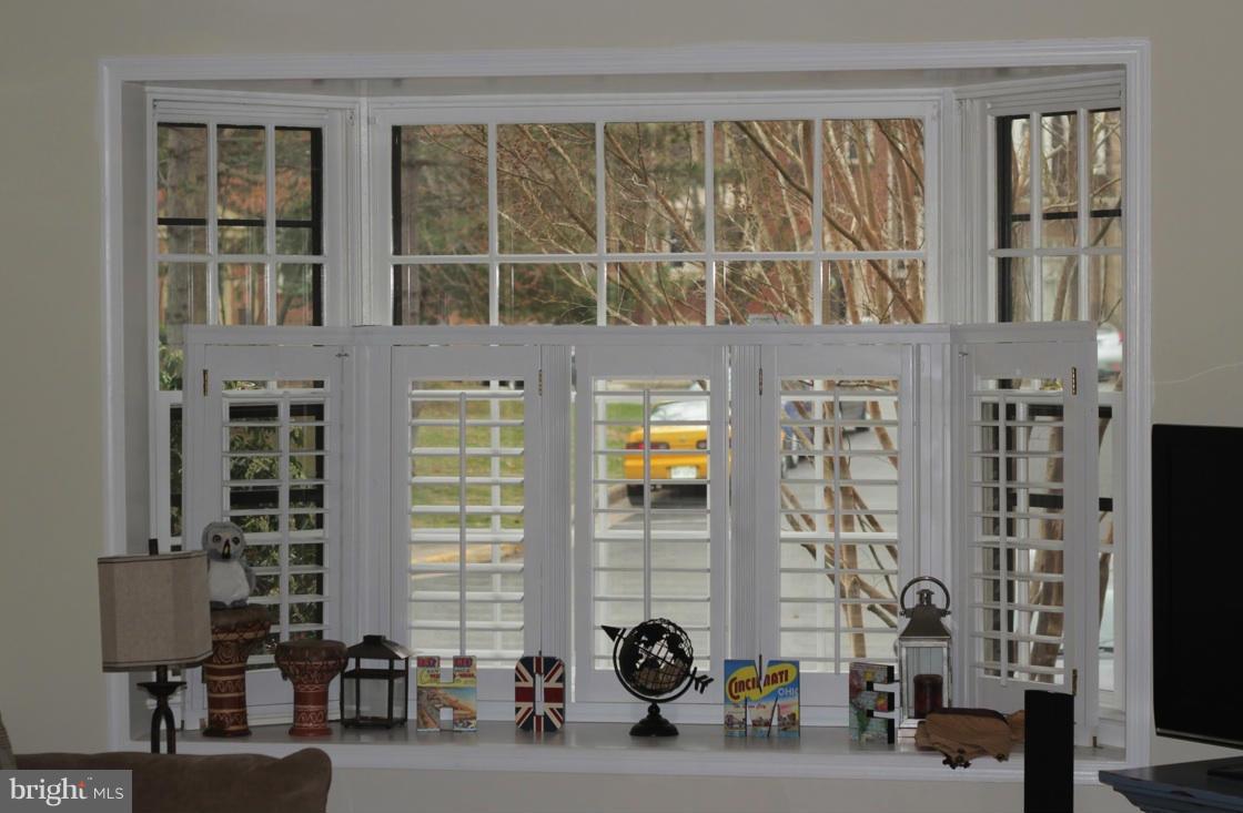 4926 Carriagepark Road Fairfax, VA 22032 - Photo 3 of 13 Interior (General)