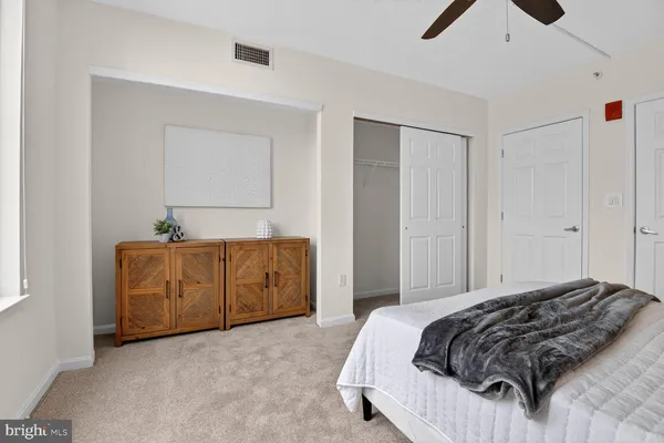 $525,000 | 2726 Gallows Road, Unit 216, Vienna, VA 22180