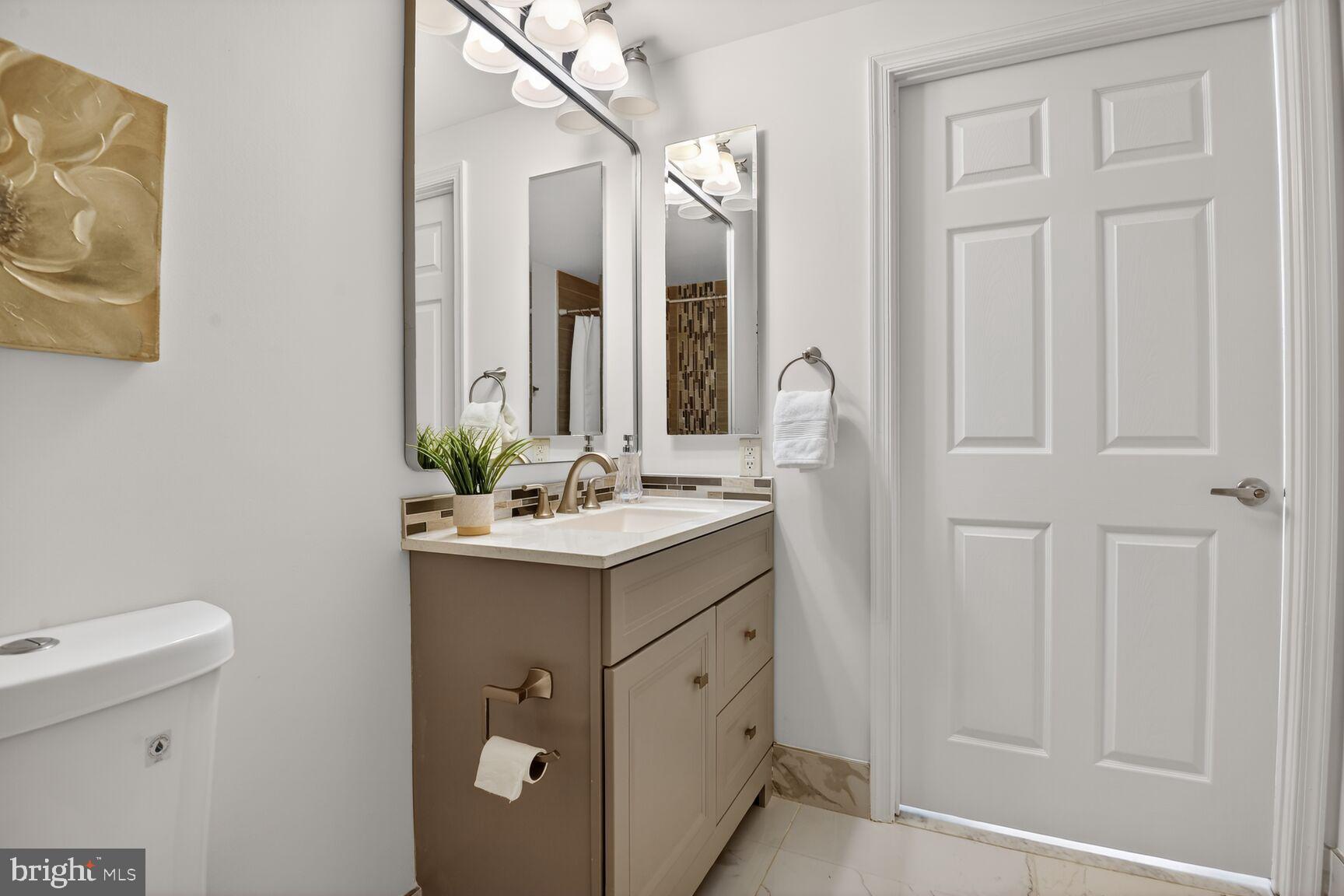 2726 Gallows Road, Unit 216 Vienna, VA 22180 - Photo 21 of 49