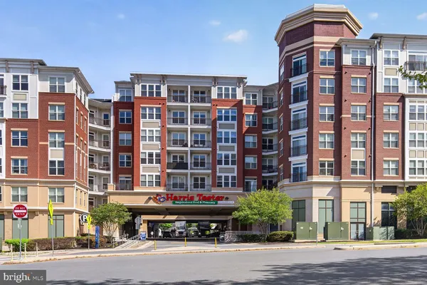 $525,000 | 2726 Gallows Road, Unit 216, Vienna, VA 22180
