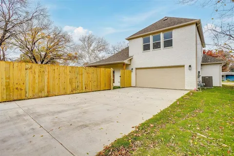 $599,000 | 5805 Trigg Drive, Westworth Village, TX 76114