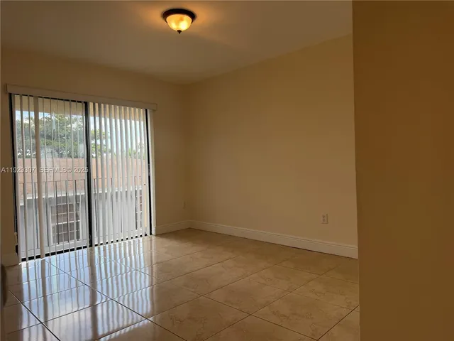 $2,800 | 6083 West Flagler Street, Miami, FL 33144