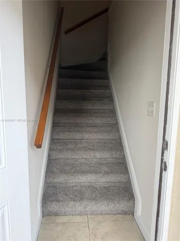 $2,800 | 6083 West Flagler Street, Miami, FL 33144