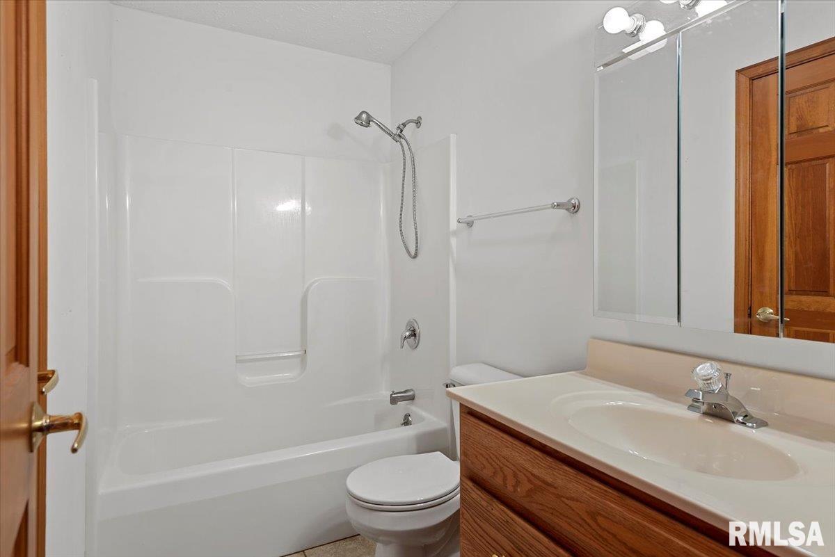 3213 Red Oak Lane, Unit 1 Springfield, IL 62712 - Photo 20 of 30