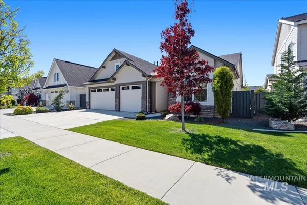$619,000 | 3833 East Mardia Street, Meridian, ID 83642