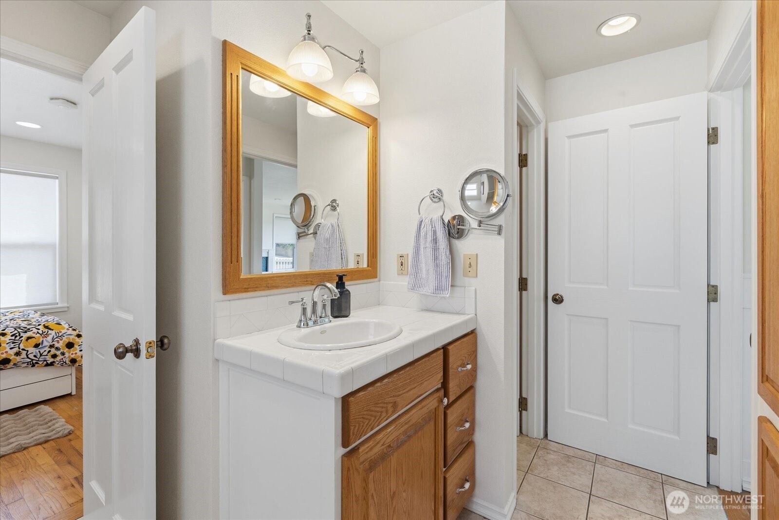 3514 Southwest Manning Street Seattle, WA 98126 - Photo 10 of 26