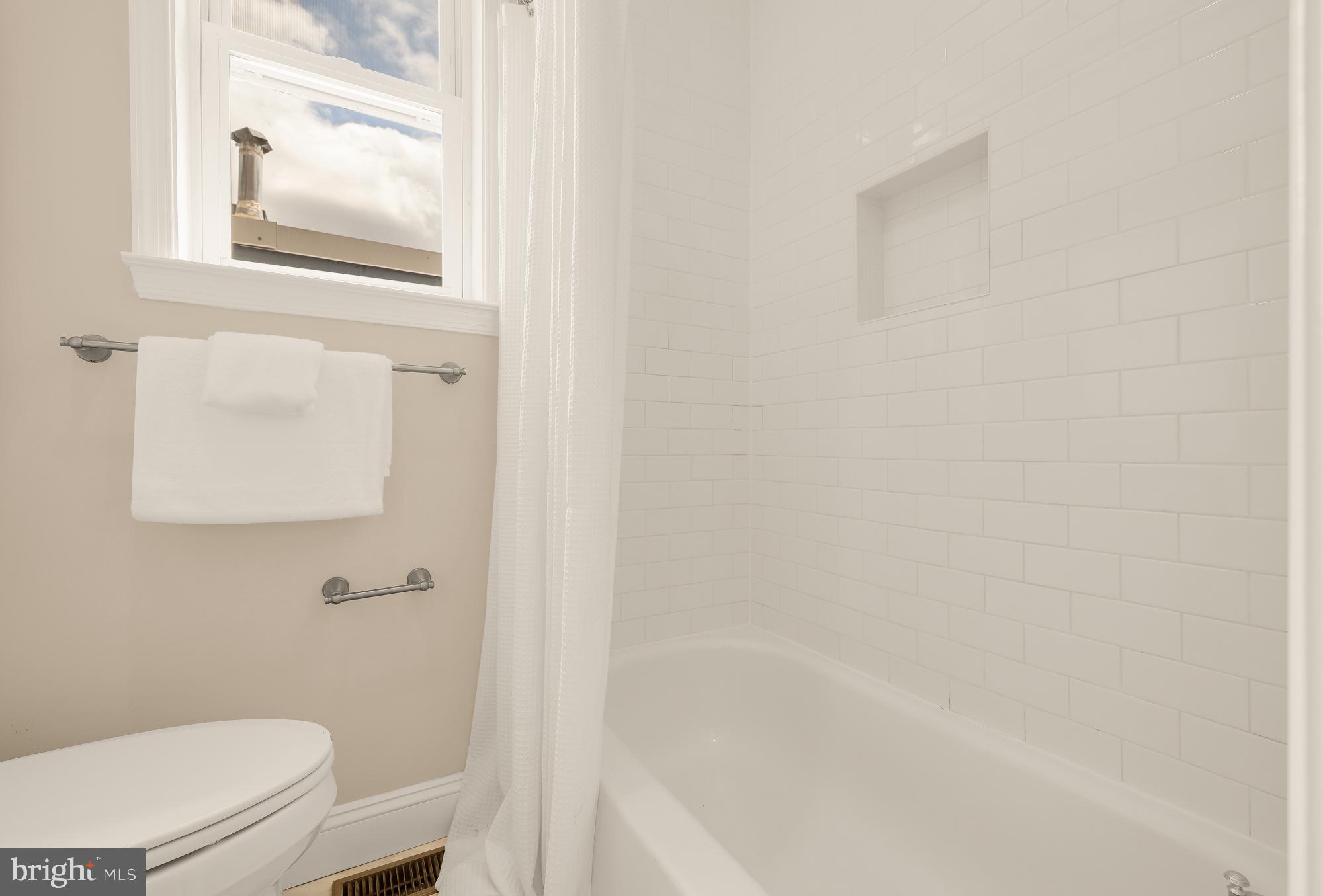 647 A Street Southeast Washington, DC 20003 - Photo 28 of 41