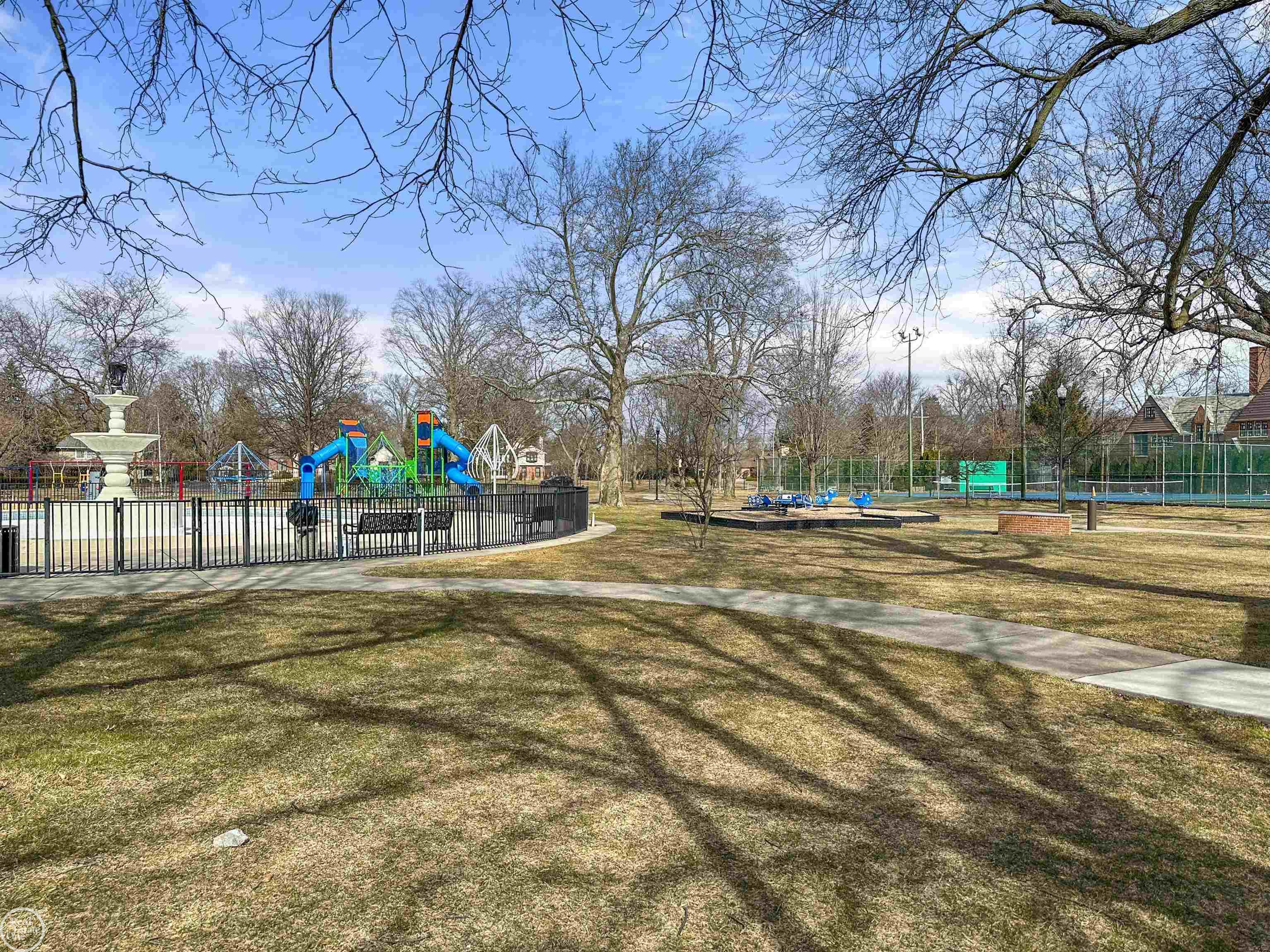 704 Pemberton Road Grosse Pointe, MI 48230 - Photo 65 of 75 50135490-11bc7597-e0dd-4fa0-8591-90550a78ccfd.JPG