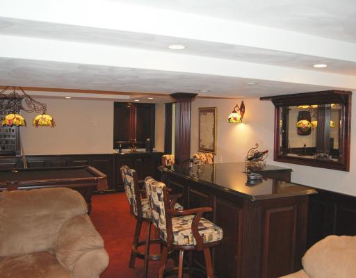 16 Renaissance Drive Irwin, PA 15642 - Photo 13 of 18 Den/Family/Great Room. gameroom bar