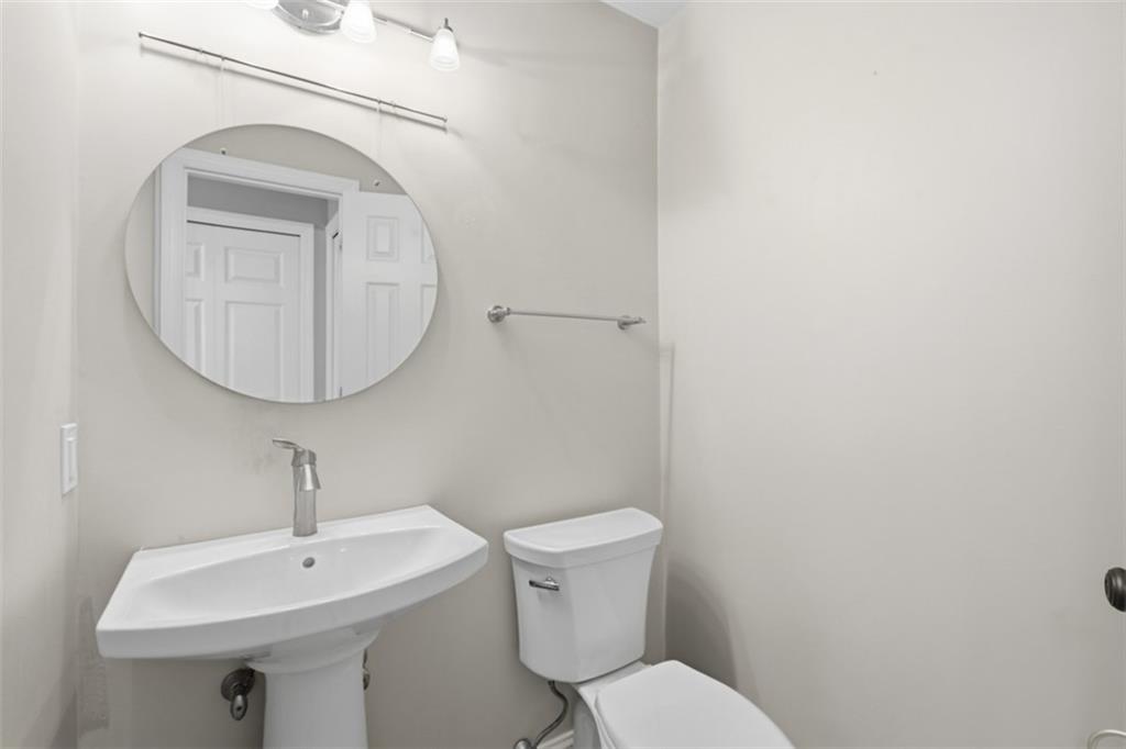 2736 Meadowcrest Court Wexford, PA 15090 - Photo 12 of 32