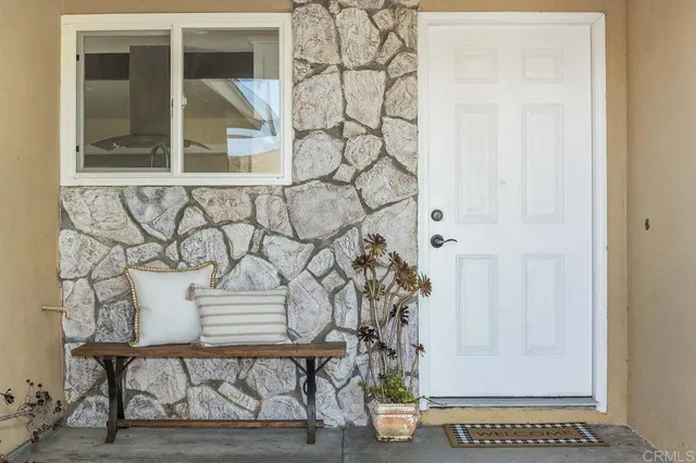 $845,000 | 1738 Rush Avenue, Vista, CA 92084