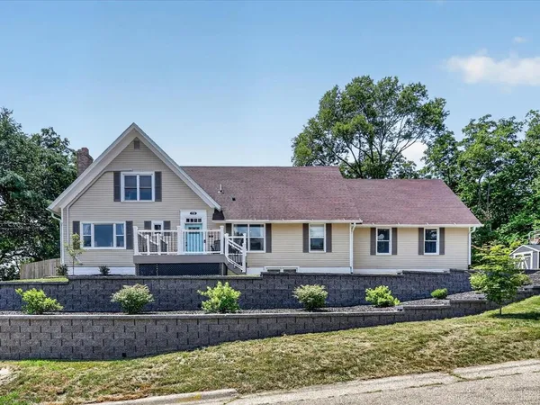 $439,900 | 778 South Garfield Avenue, Janesville, WI 53545