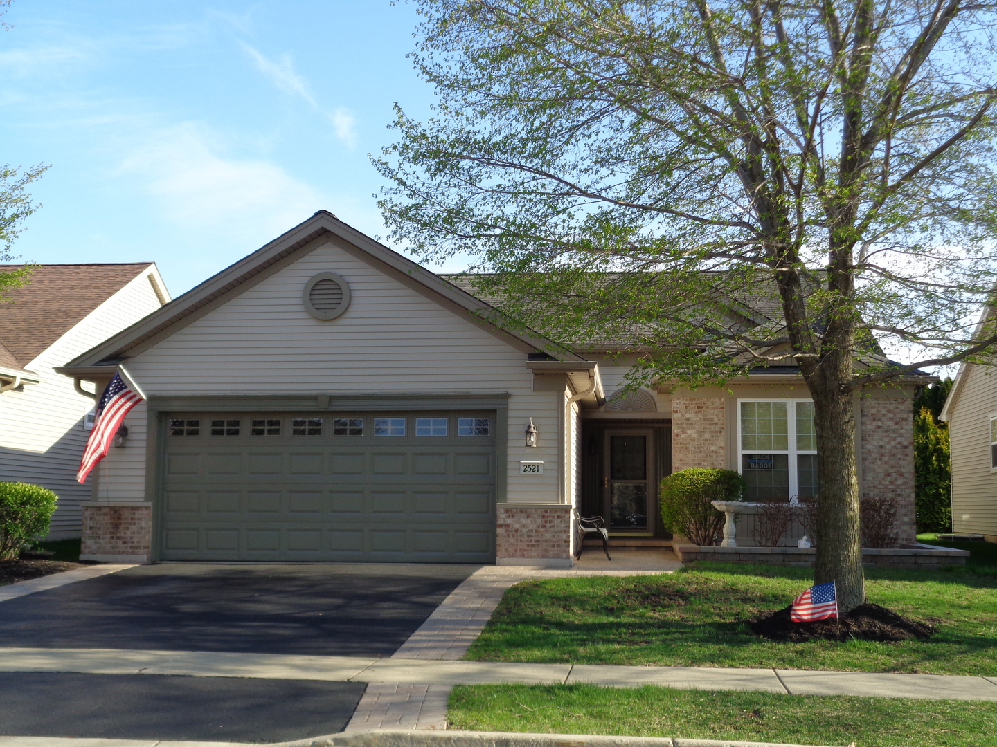 2521 Rolling Ridge Elgin, IL 60124 - Photo 1 of 16 a front view of house with yard