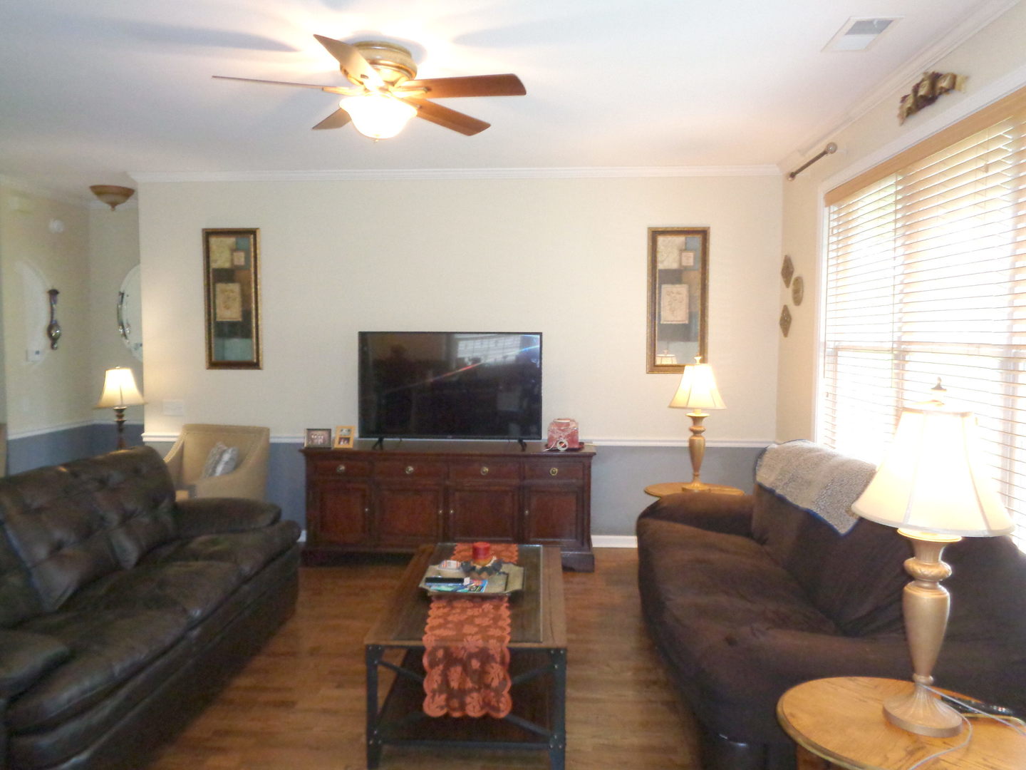 2521 Rolling Ridge Elgin, IL 60124 - Photo 7 of 16 a living room with furniture and a flat screen tv