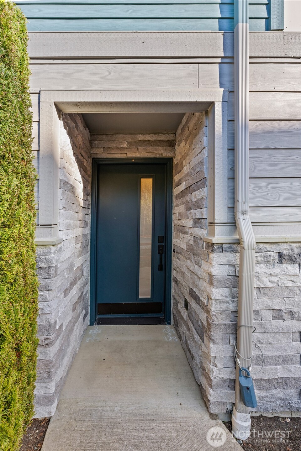17905 35th Avenue Southeast, Unit B4 Bothell, WA 98012 - Photo 2 of 28