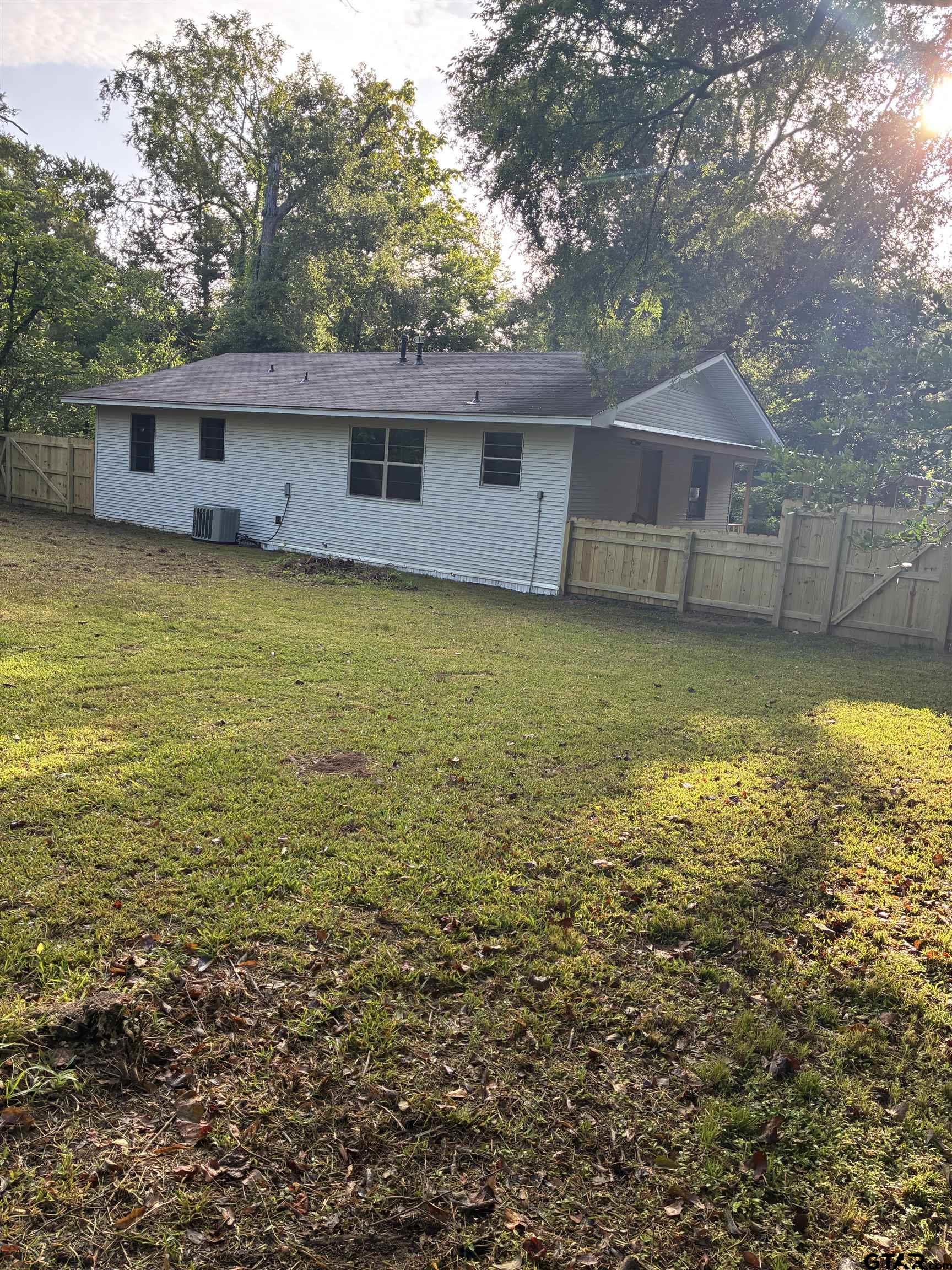 336 Butler Street Rusk, TX 75785 - Photo 4 of 29 Gallery Image 4