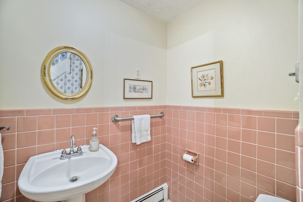 1 Walnut Lane Wenham, MA 01984 - Photo 20 of 41